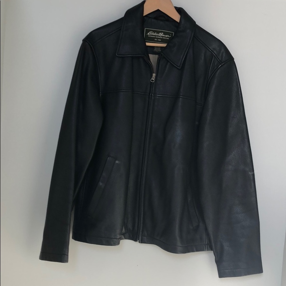 Men's Eddie Bauer genuine leather jacket.